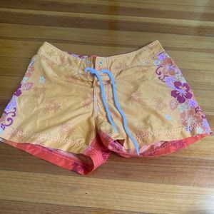 Venus girl trap floral swim shorts